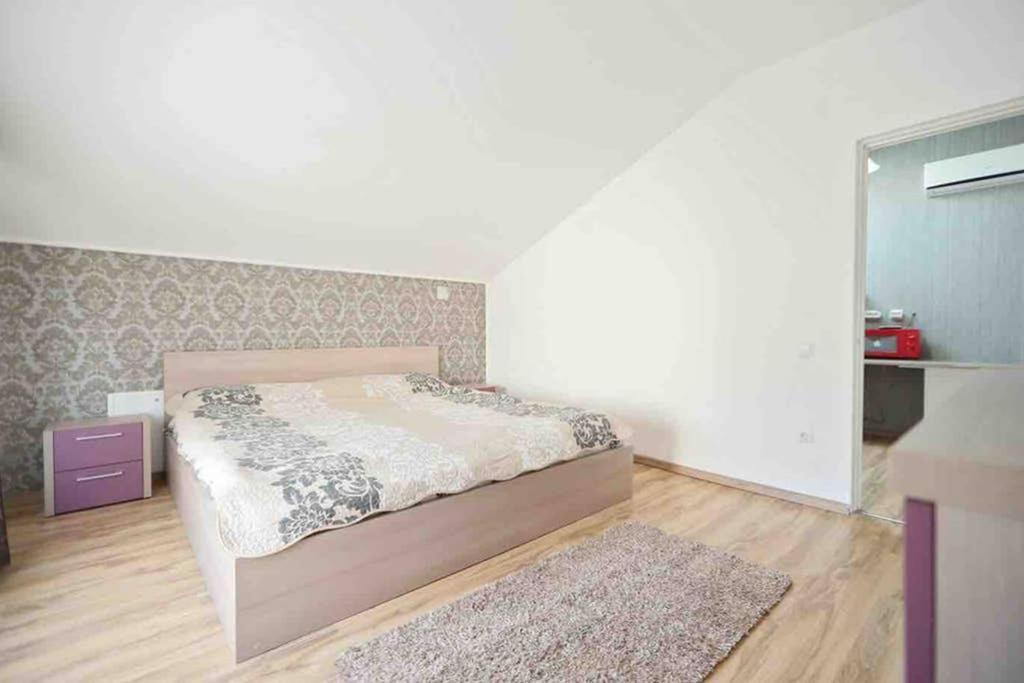 Dana Guest House Oradea Eksteriør bilde